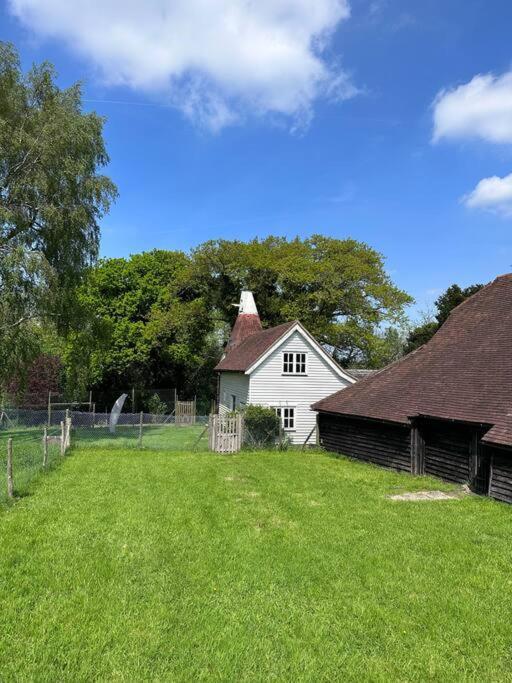 Villa Beautiful 2 Bed Oast - 15 Acre Farm - Tunbridge Wells Extérieur photo